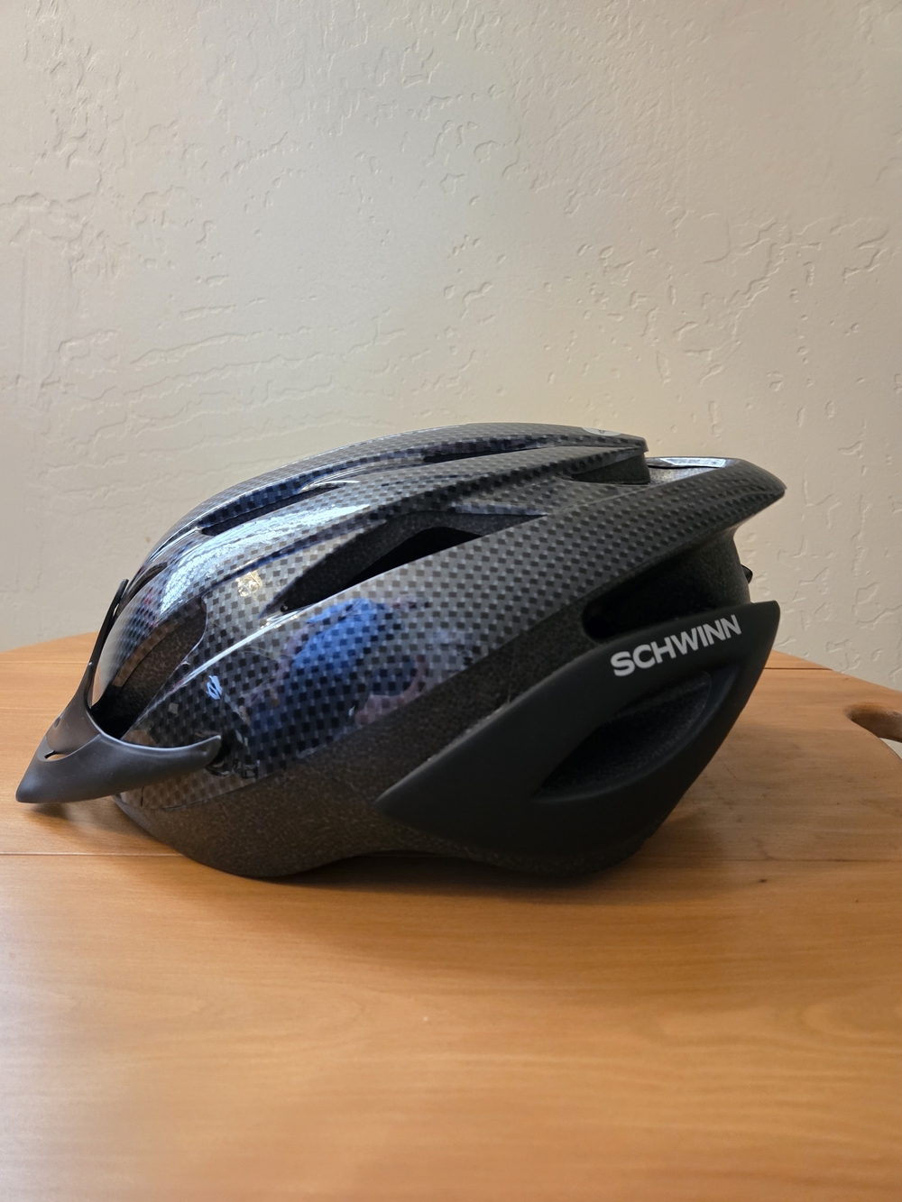 Schwinn Carbon-Pattern Bike Helmet - Black Adult, Men Or Women